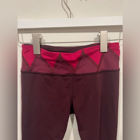 Lululemon leggings, size 4 - Picture 3 of 12